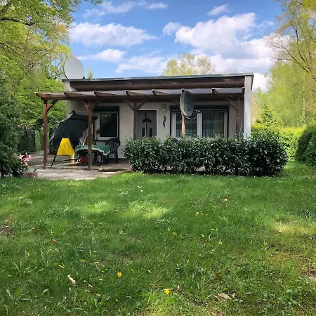 Ferienhaus 펜션 네우루핀